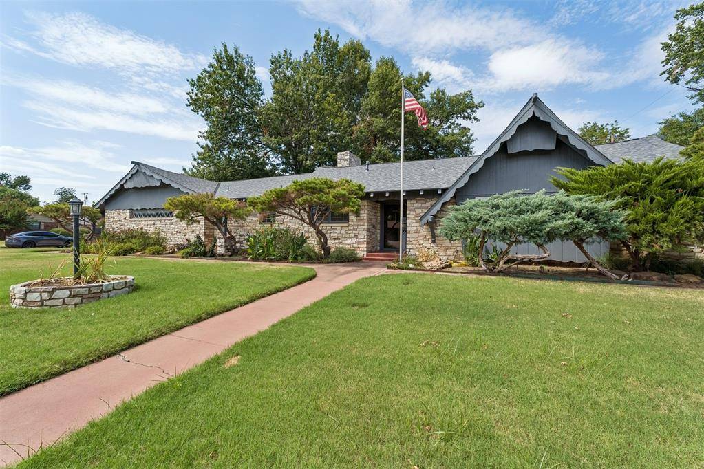 1527 Holliday DR, Norman, OK 73069