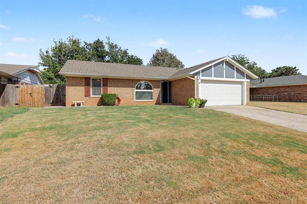 812 Kelly Park RD, Edmond, OK 73003