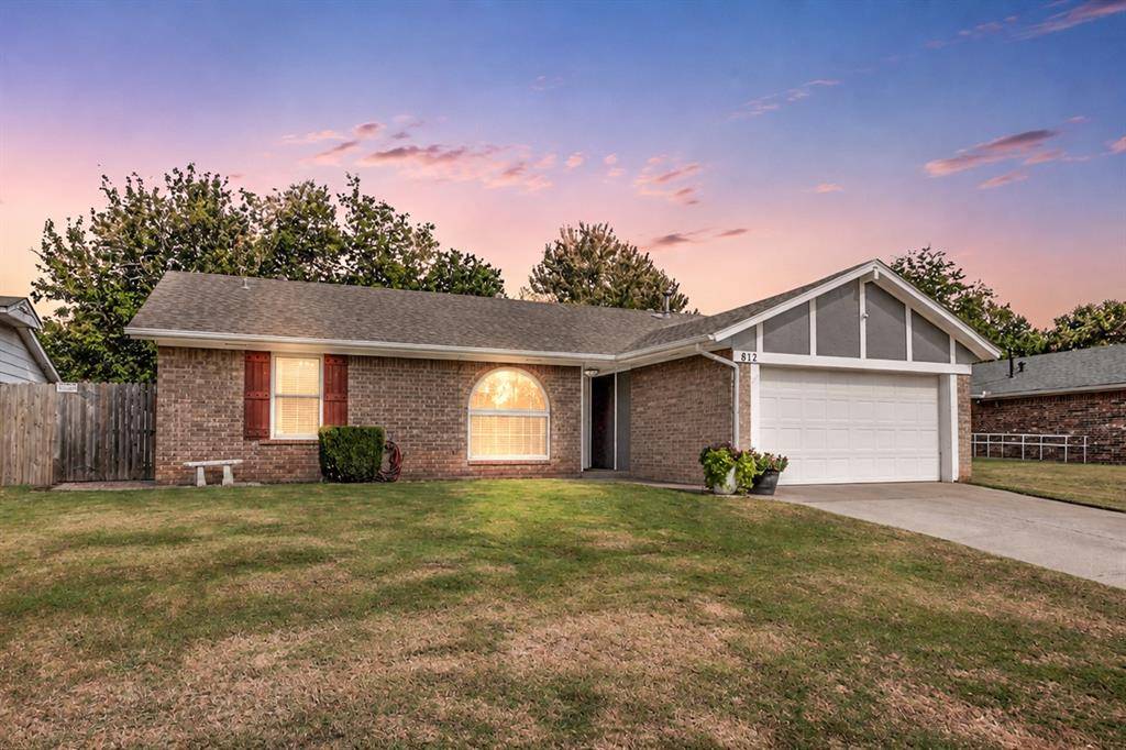 812 Kelly Park RD, Edmond, OK 73003