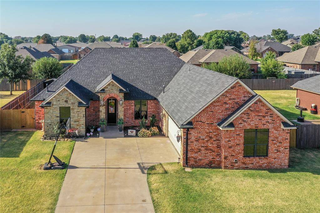 2200 Stratta DR, Weatherford, OK 73096