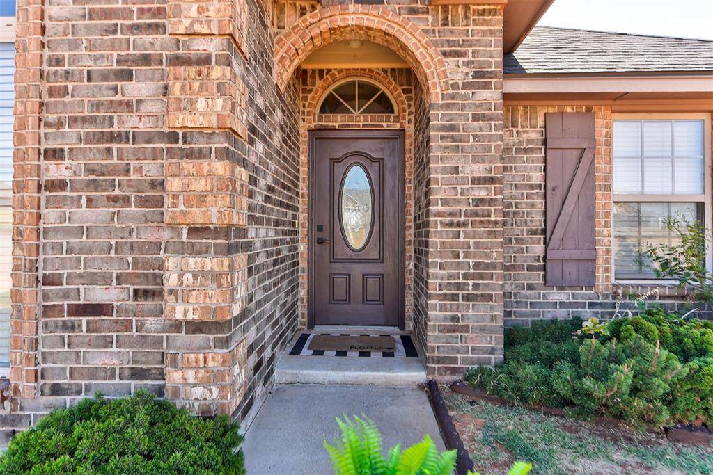 905 County Street 2932, Tuttle, OK 73089