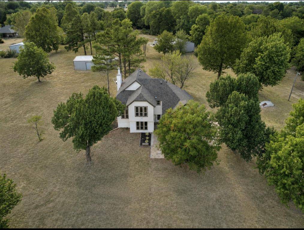 407 E Cedar ST, Tuttle, OK 73089