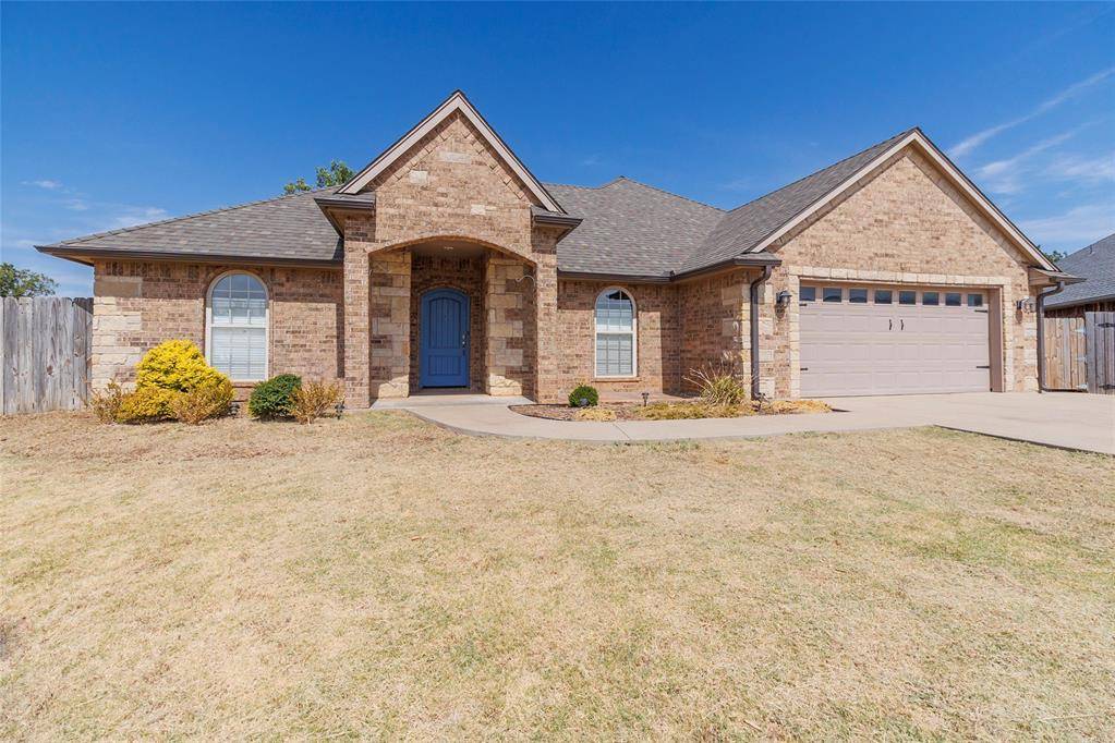 1105 Hershel DR, Elgin, OK 73538