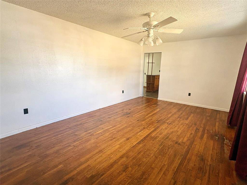 803 Willis AVE, Blair, OK 73526