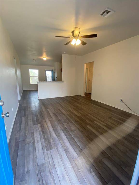 1204 Granite LN, Noble, OK 73068