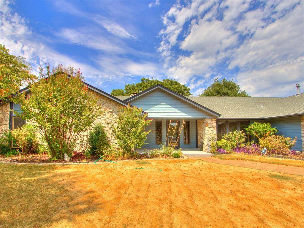 1201 Fox Bluff CT, Edmond, OK 73034