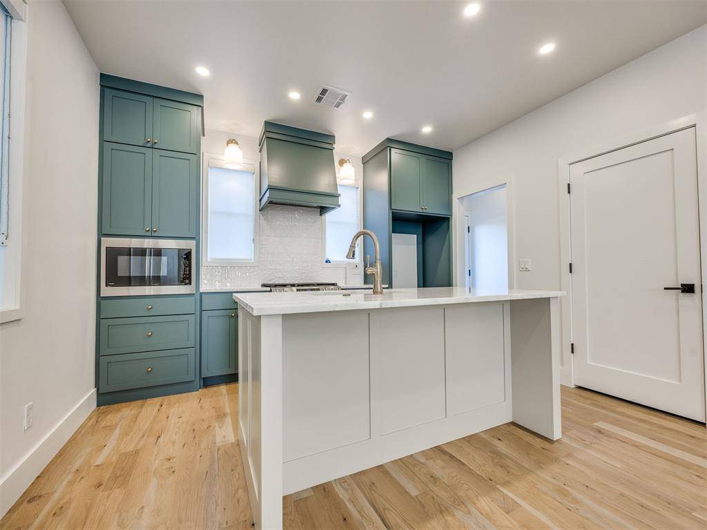 1078 Hangar DR, Oklahoma City, OK 73108