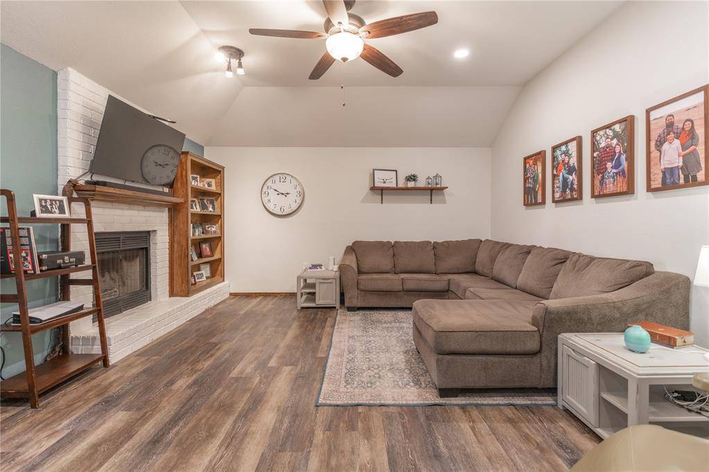 404 N Lockeport DR, Edmond, OK 73003
