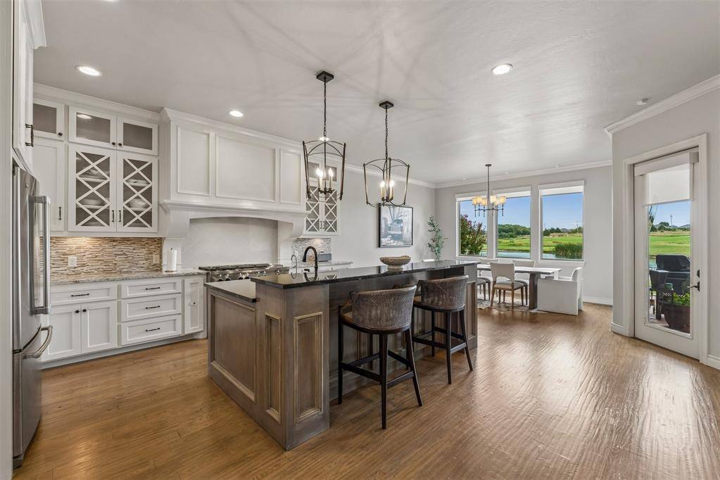 16733 Little Leaf CT, Edmond, OK 73012
