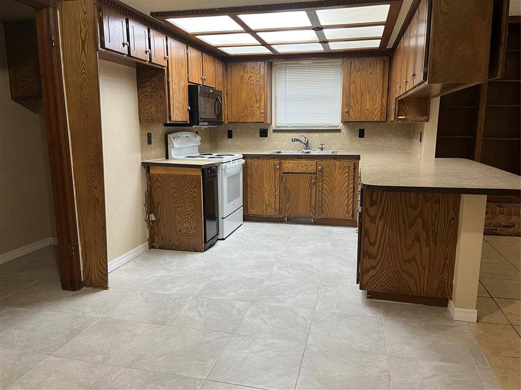 10329 Exter AVE, Yukon, OK 73099