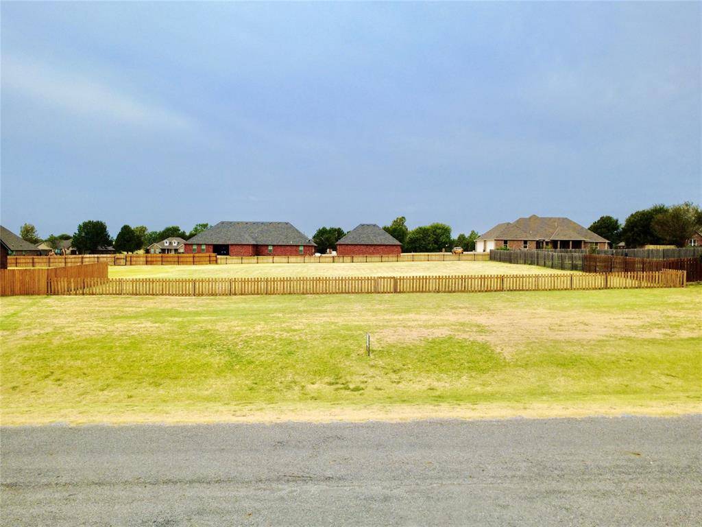 Wildflower DR, Fletcher, OK 73541