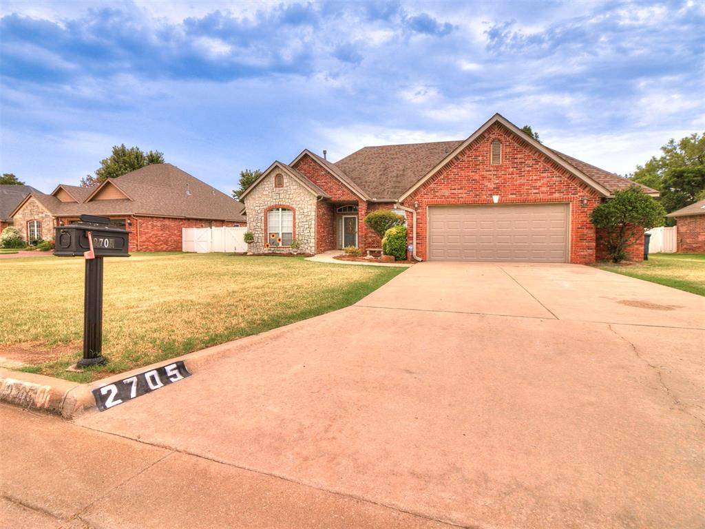 2705 Woodbridge DR, Shawnee, OK 74804