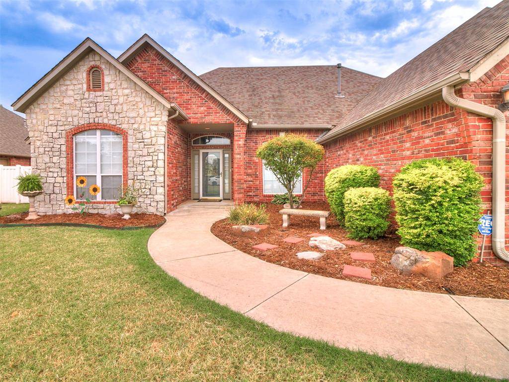 2705 Woodbridge DR, Shawnee, OK 74804
