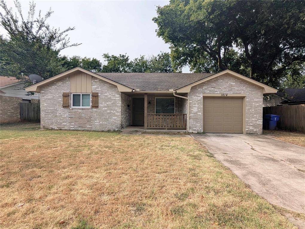 1614 Surrey DR, Norman, OK 73071
