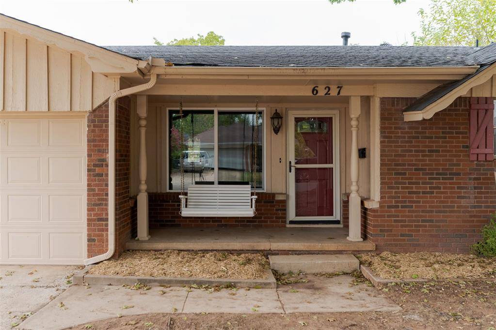 627 Ridgecrest RD, Edmond, OK 73013