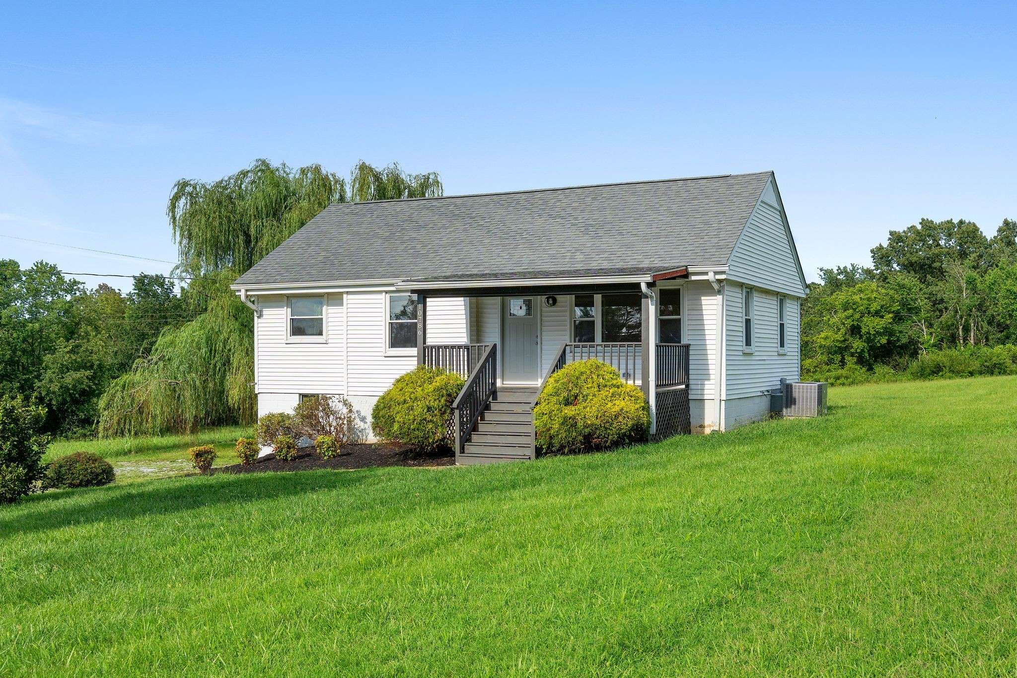 10786 New Cut Off Rd, Bon Aqua, TN 37025