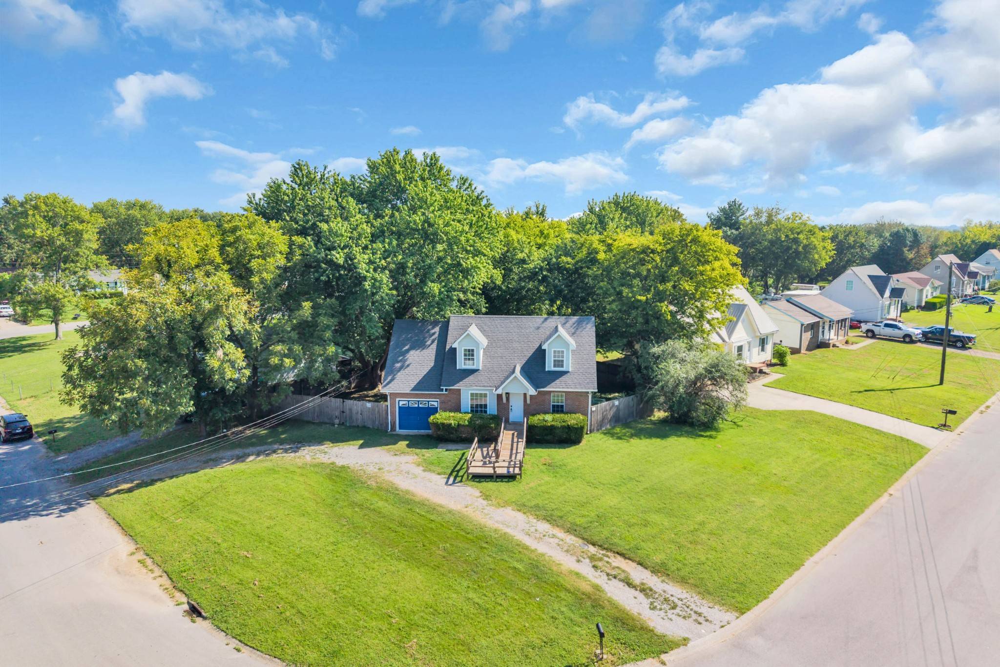 221 Jim Thorpe Dr, Clarksville, TN 37042