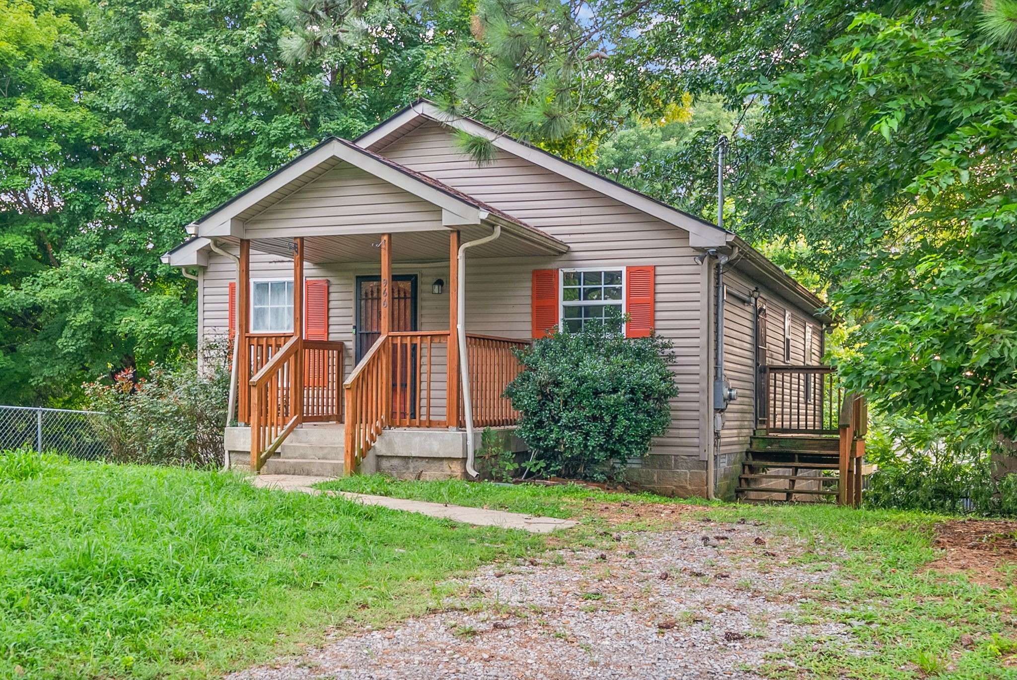 966 Greenwood Ave, Clarksville, TN 37040