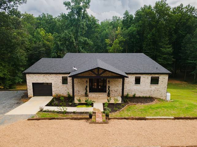 6277 Gordon Lawrence Rd, Santa Fe, TN 38482