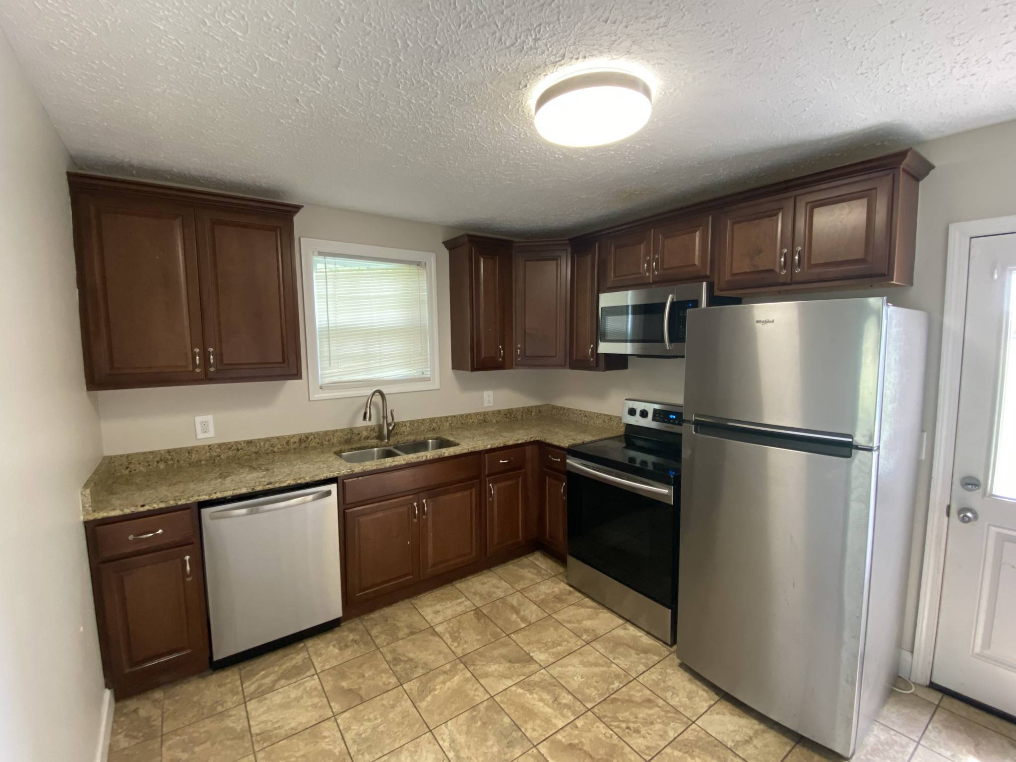 2327 Kimberly Dr, Nashville, TN 37214
