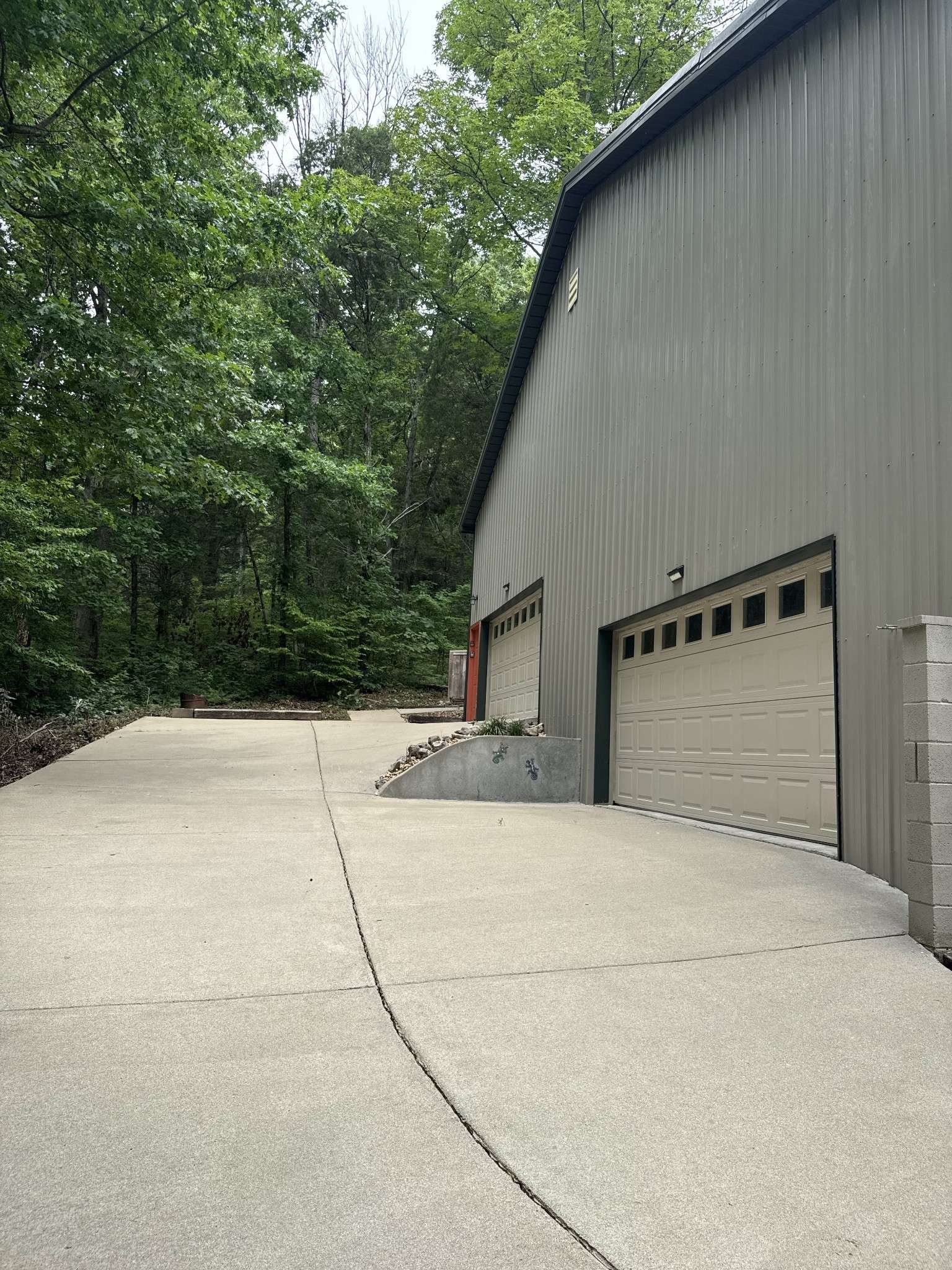527 Hickory Ridge Rd, Gallatin, TN 37066