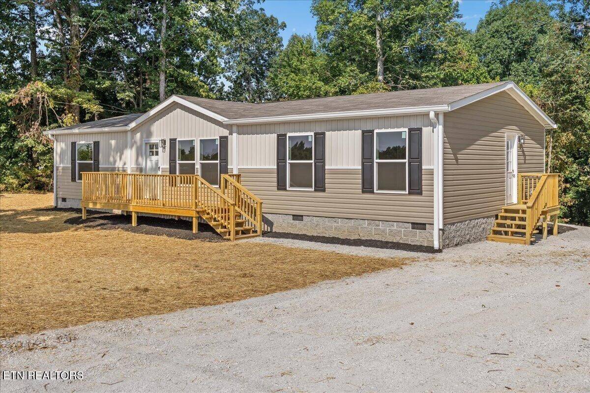 1107 Oak Grove Rd, Madisonville, TN 37354