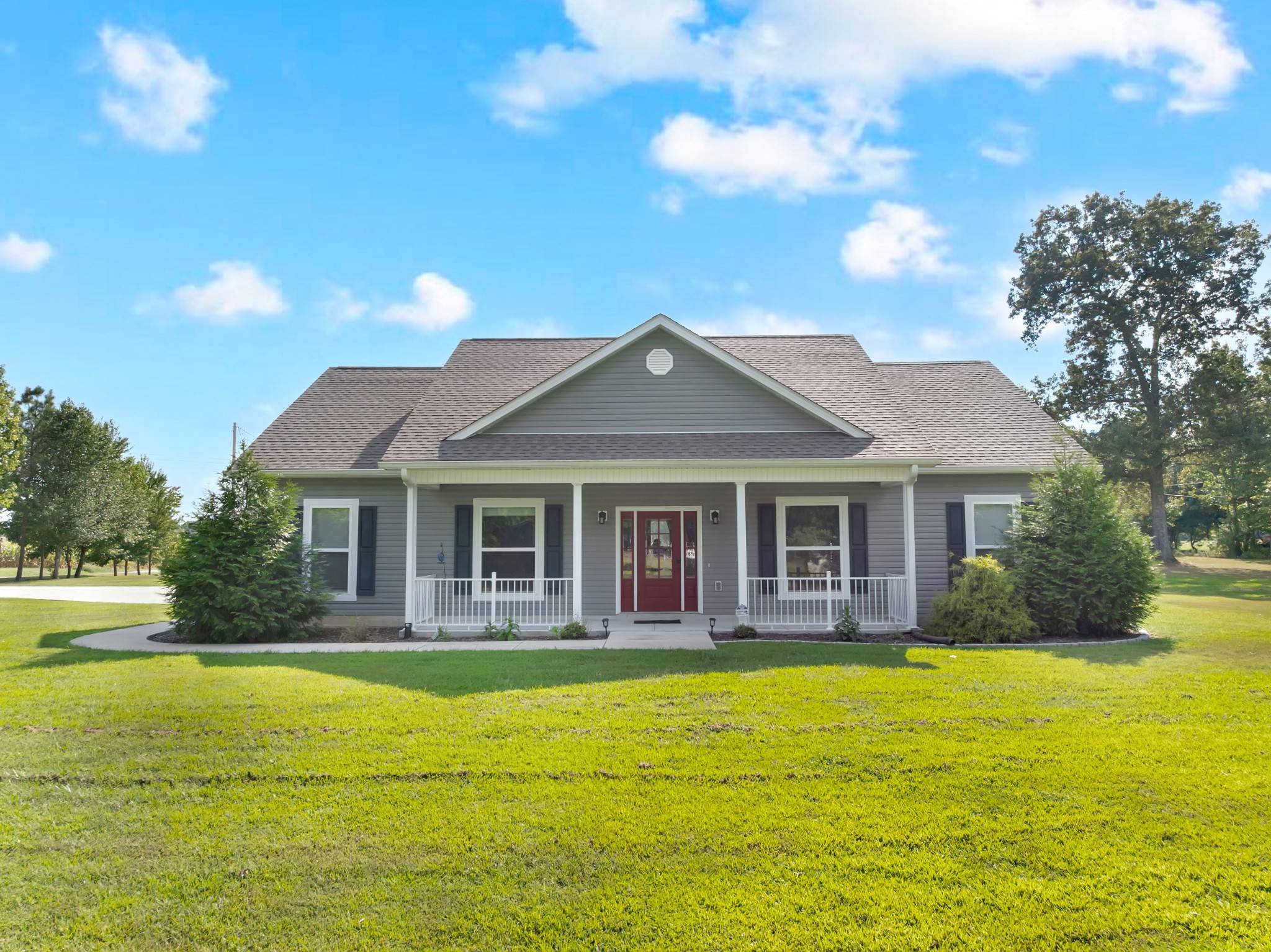 1571 Raysville Rd, Tullahoma, TN 37388