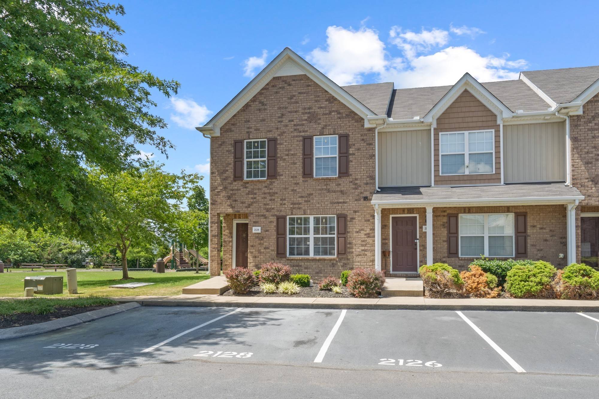 2128 Victory Gallop Ln, Murfreesboro, TN 37128