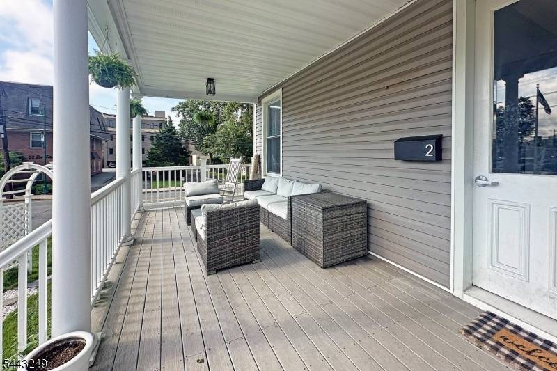 2 Hillside Ave, Summit City, NJ 07901