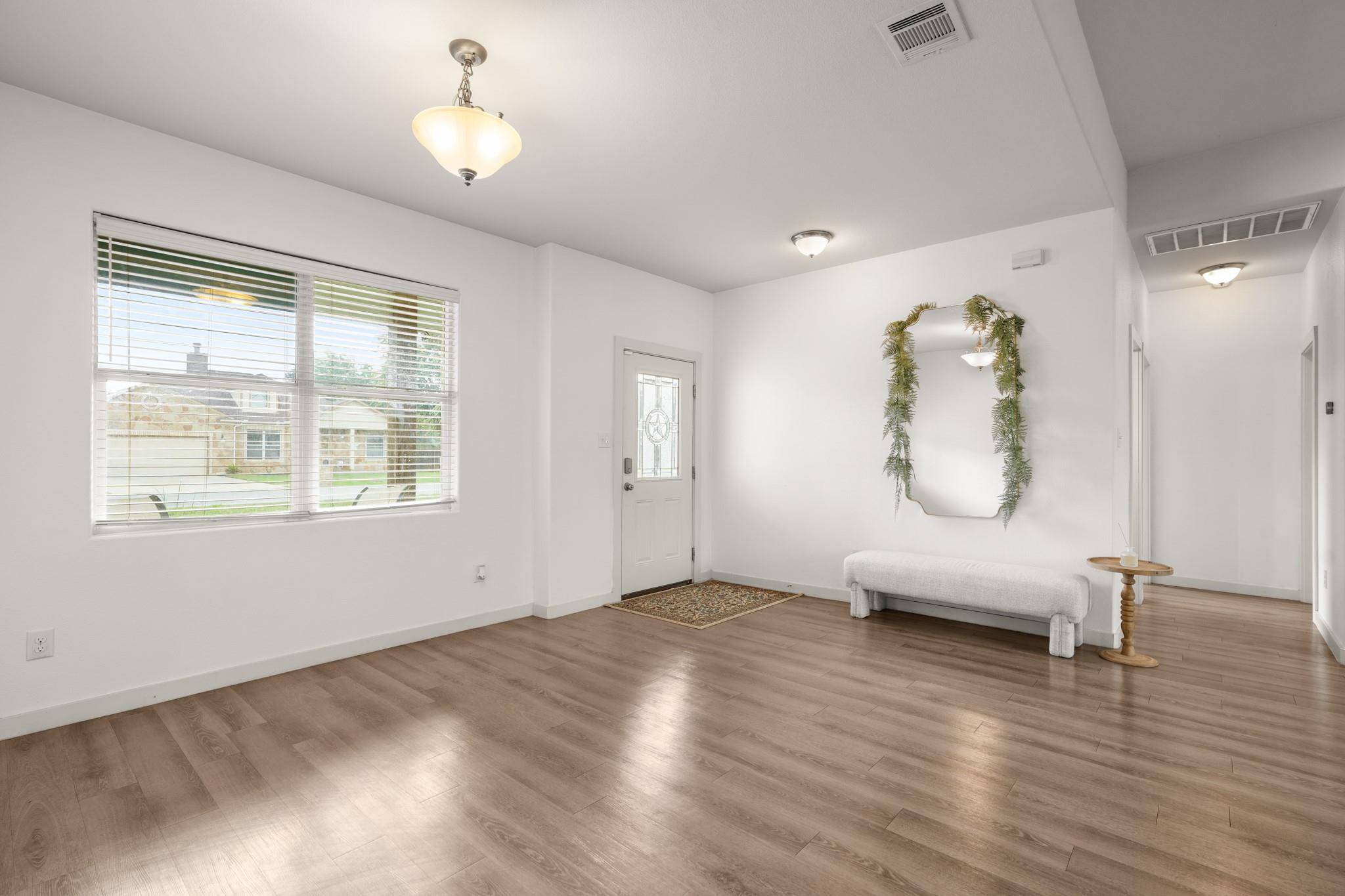 125 Naalehu CT, Bastrop, TX 78602
