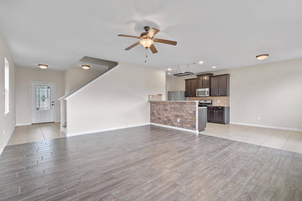 1445 Treeta TRL, Kyle, TX 78640