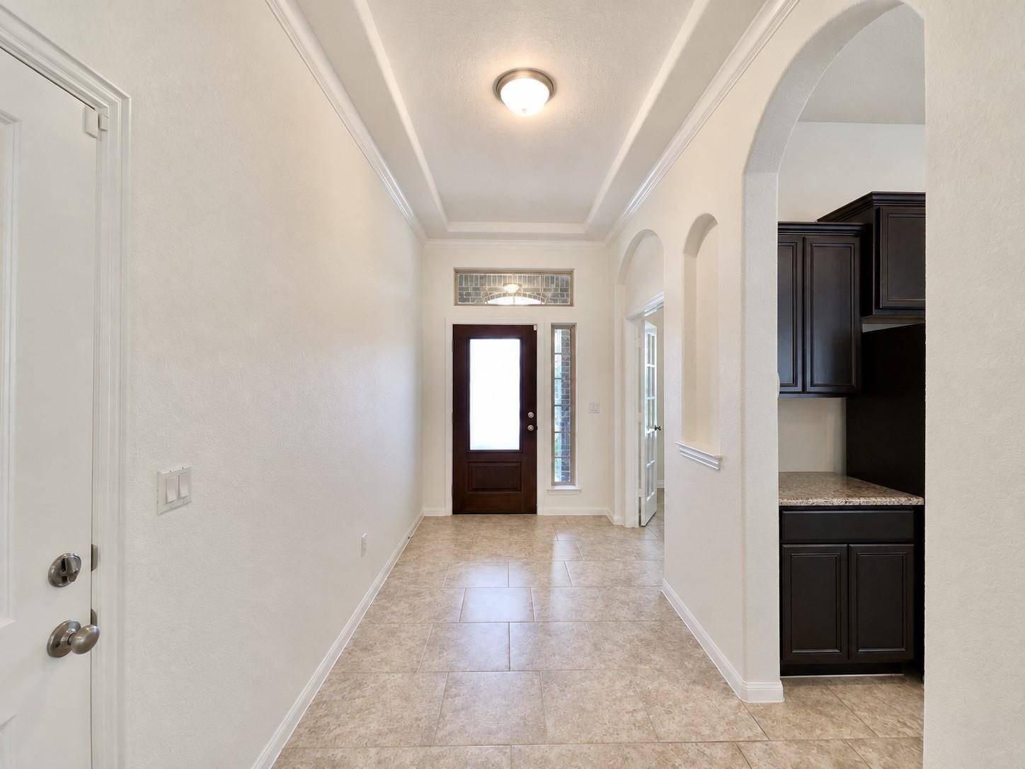 615 Linares LN, Austin, TX 78748