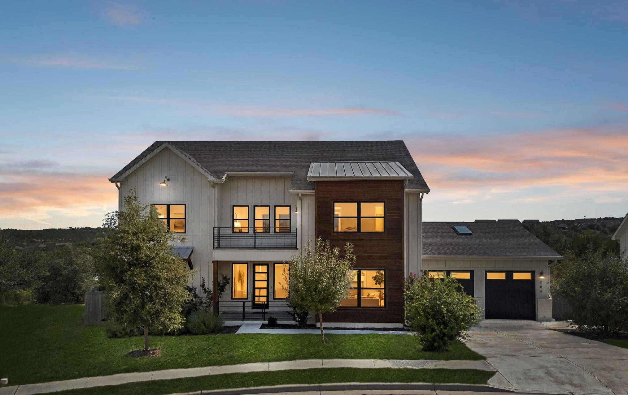 288 Smoke Tree CIR, Dripping Springs, TX 78620