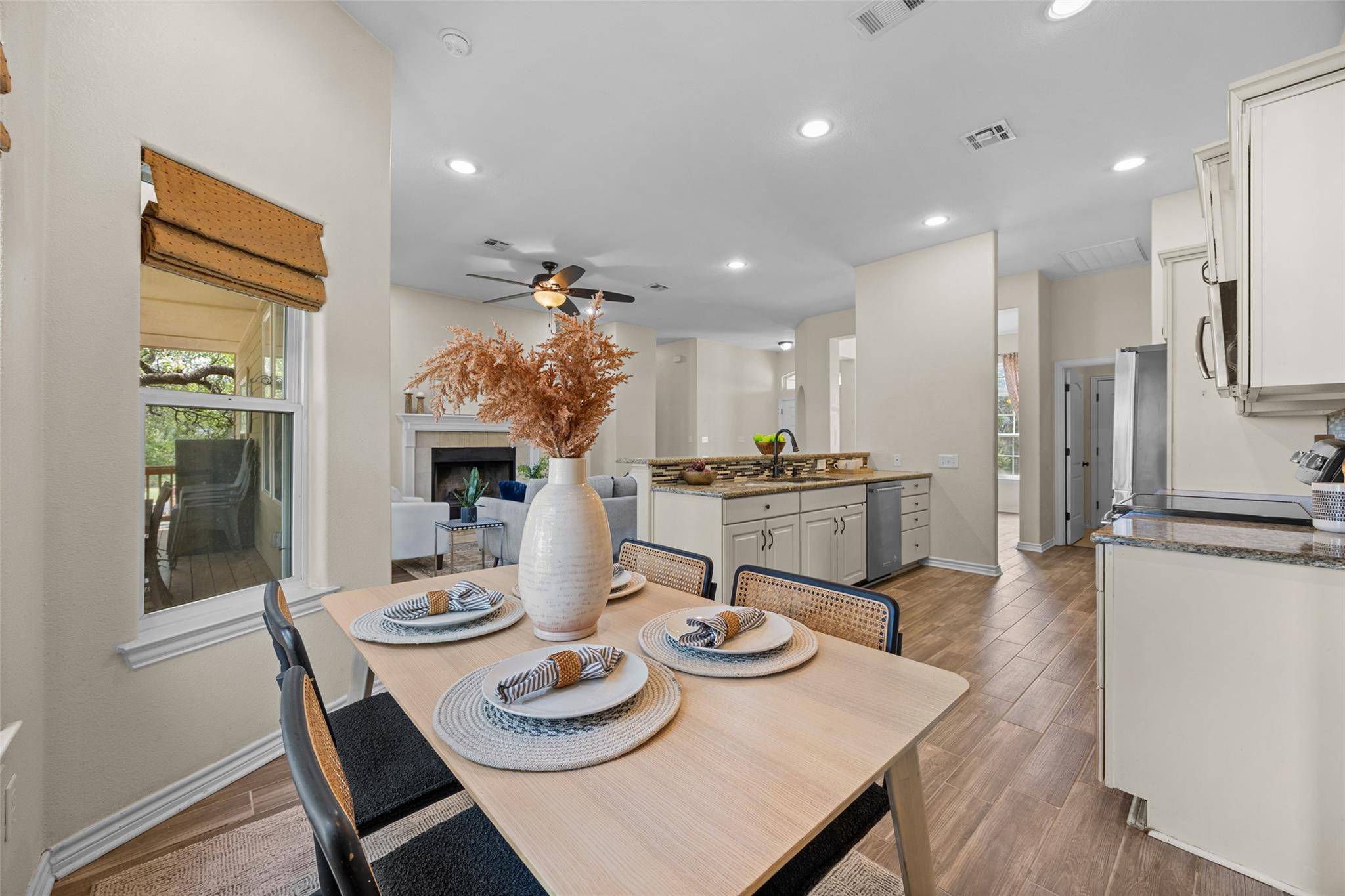 10409 Little Creek CIR, Dripping Springs, TX 78620