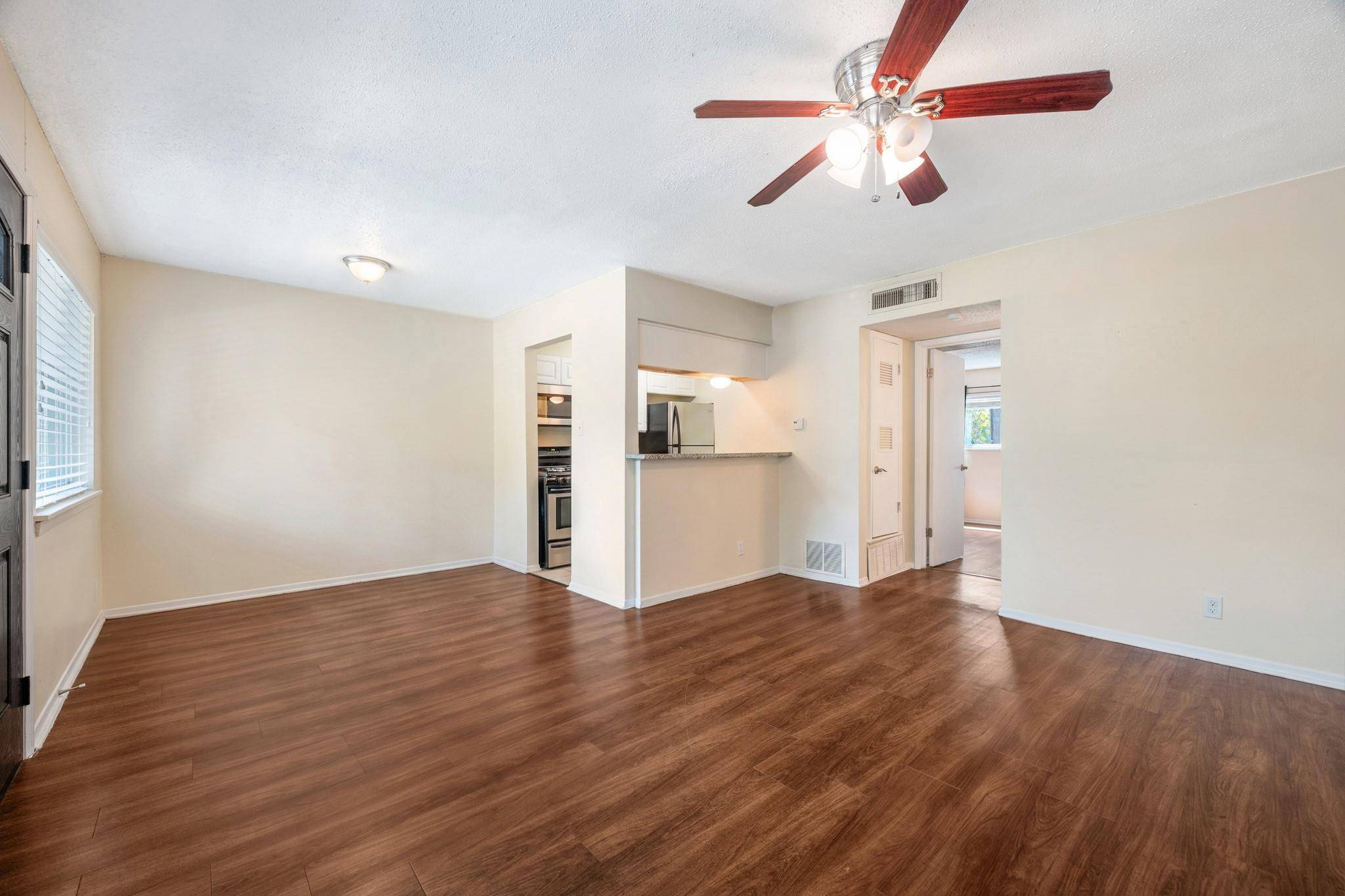 1202 Newning Ave #208, Austin, TX 78704