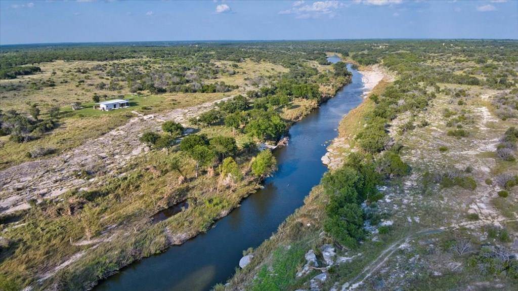 1147 Shafer LN, Menard, TX 76848