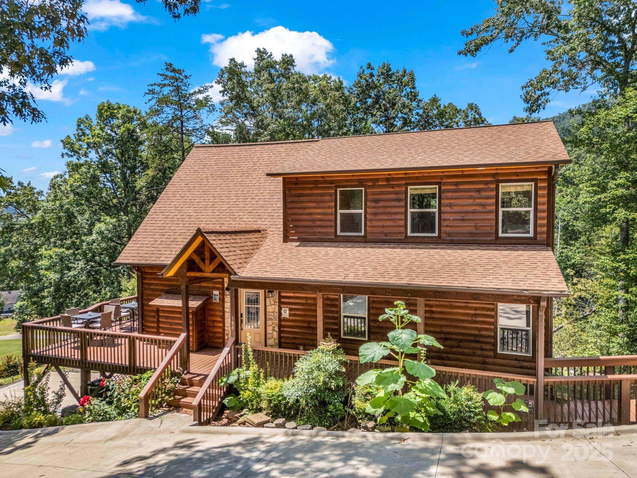 188 Fern LOOP, Lake Lure, NC 28746