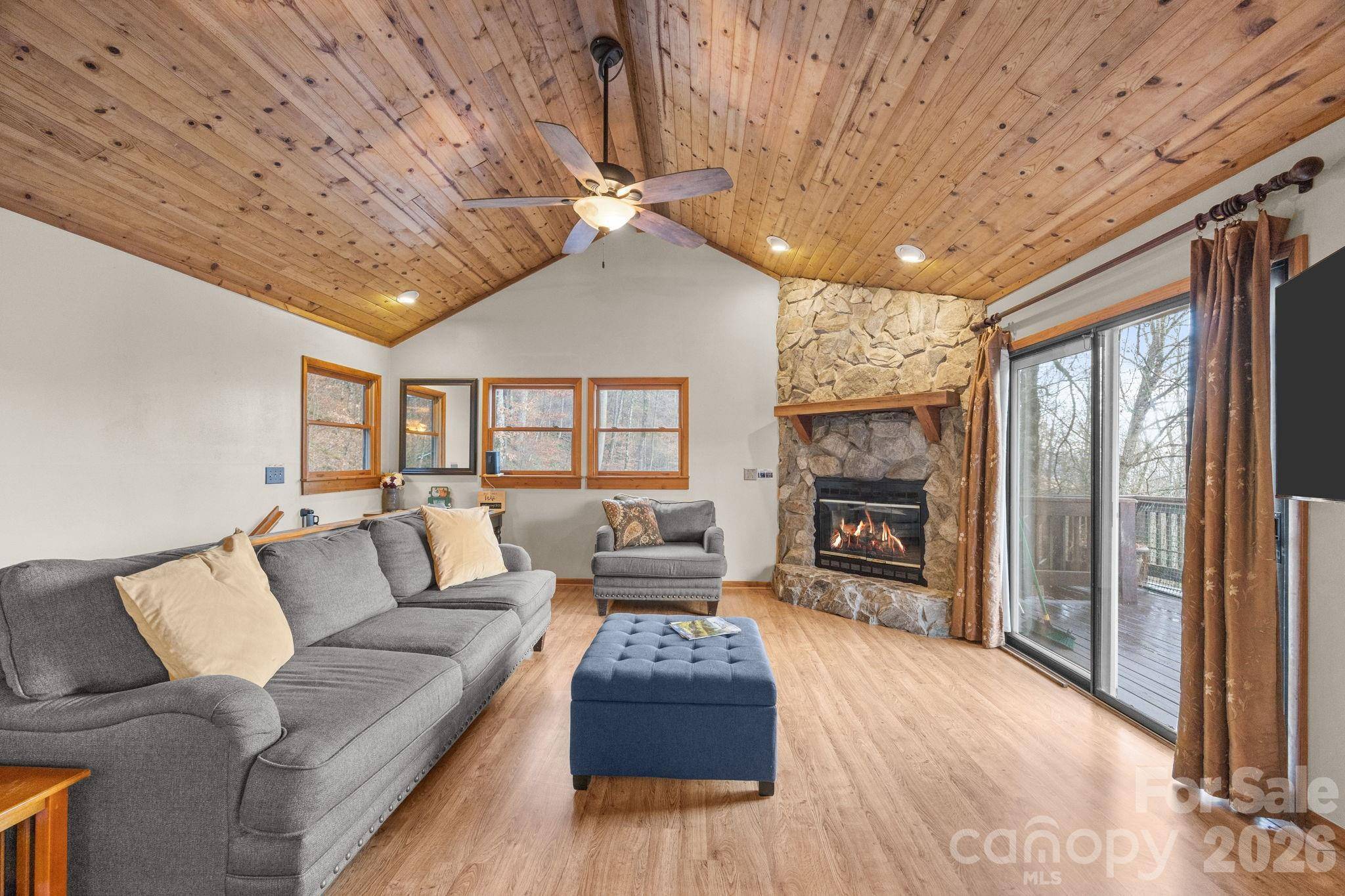 959 Plott Balsam RD, Maggie Valley, NC 28751