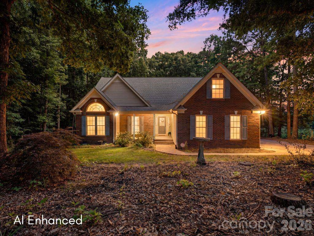 312 Tradewinds LN, York, SC 29745