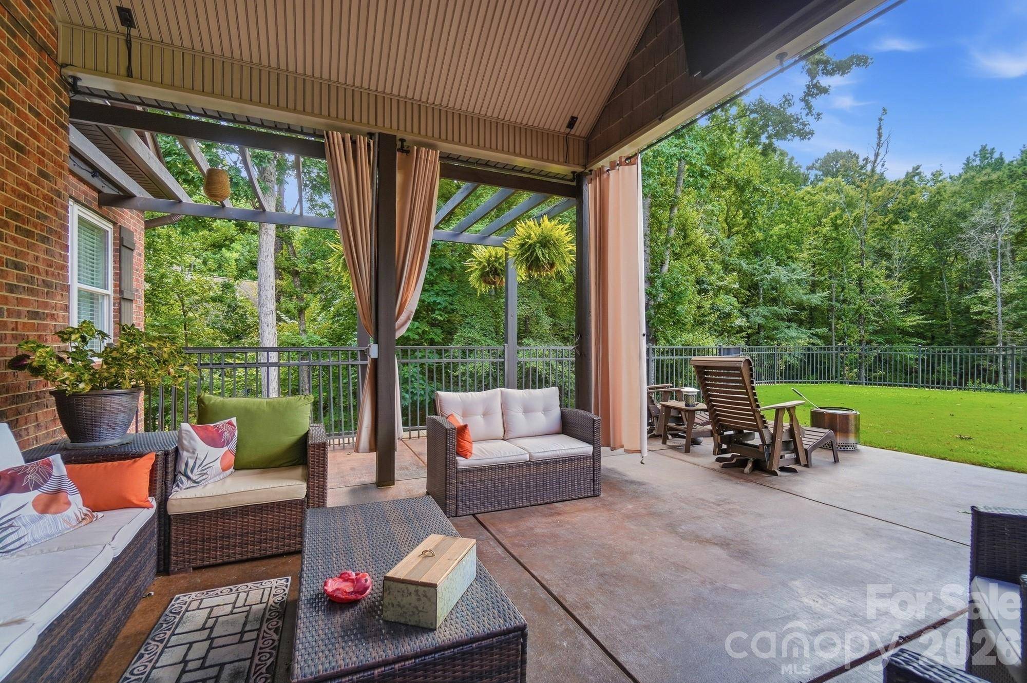 2055 Tiger Paw LN, York, SC 29745