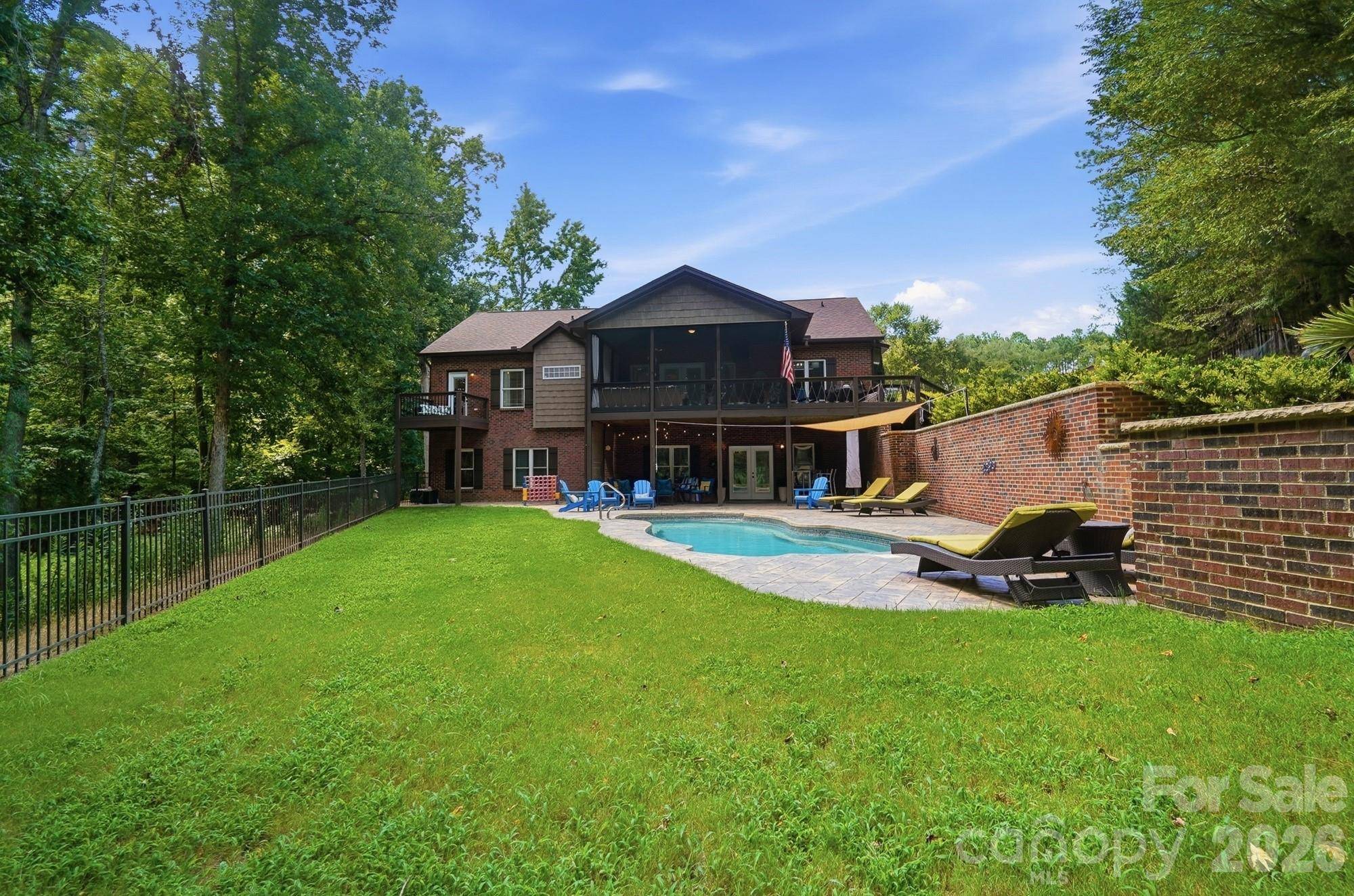 2055 Tiger Paw LN, York, SC 29745