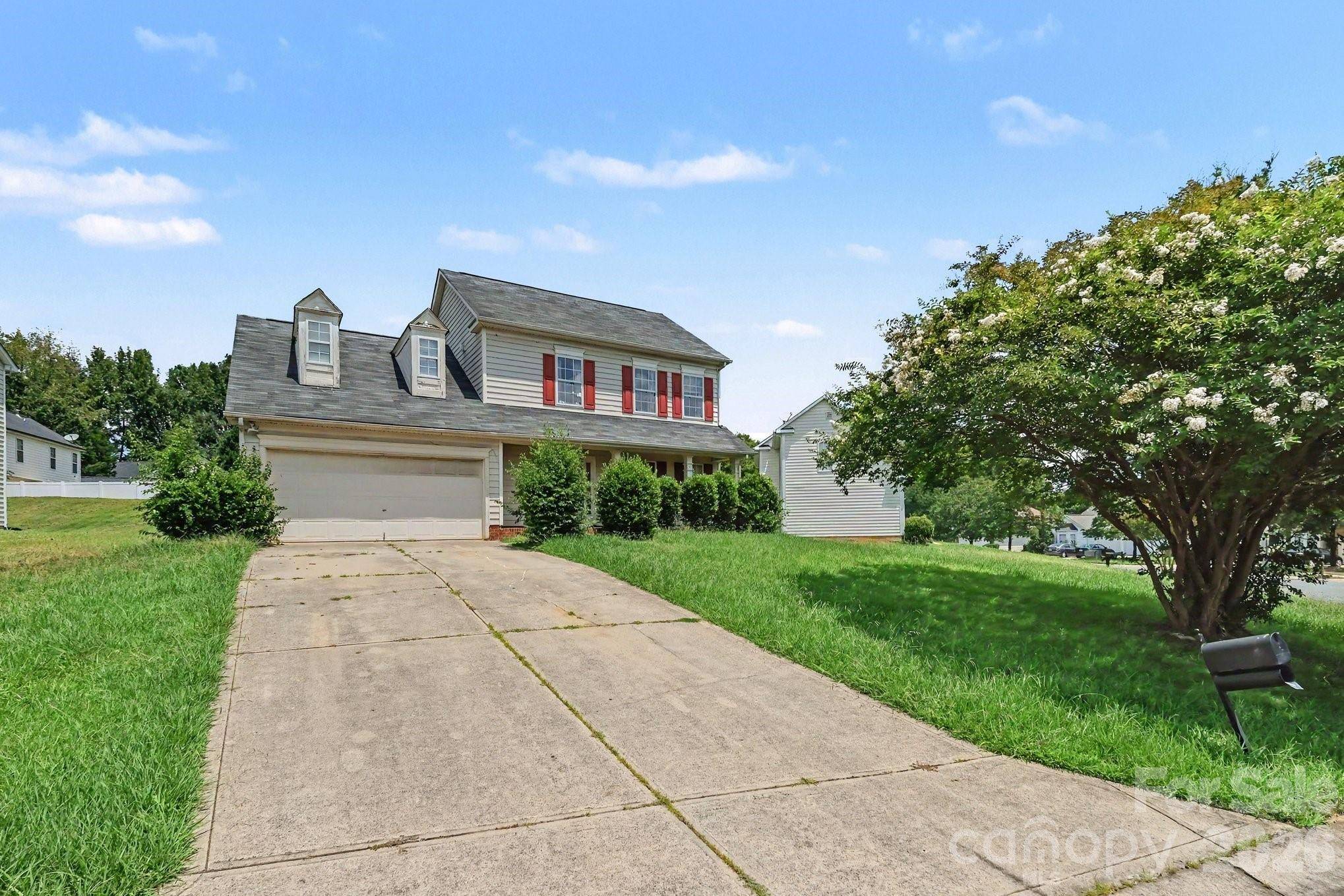 9813 Baxter Caldwell DR, Charlotte, NC 28213