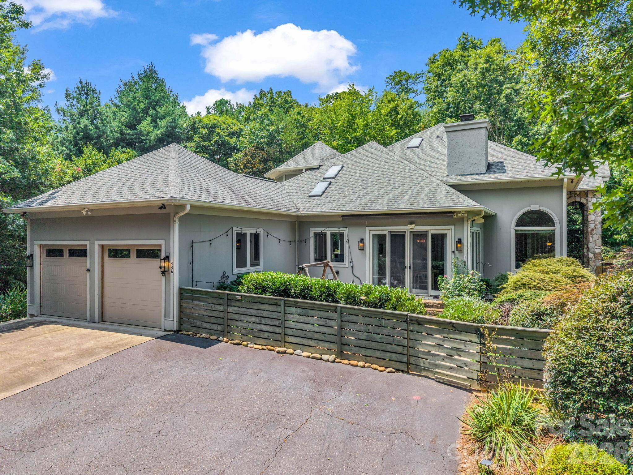 556 Quail Ridge BLVD, Lake Lure, NC 28746