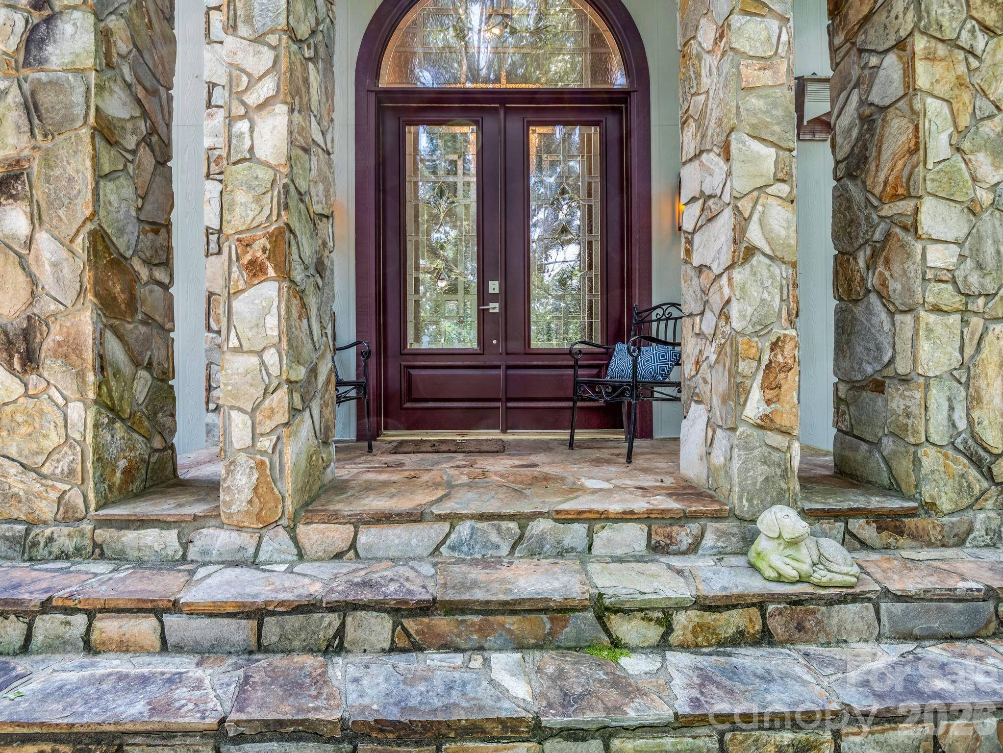 556 Quail Ridge BLVD, Lake Lure, NC 28746