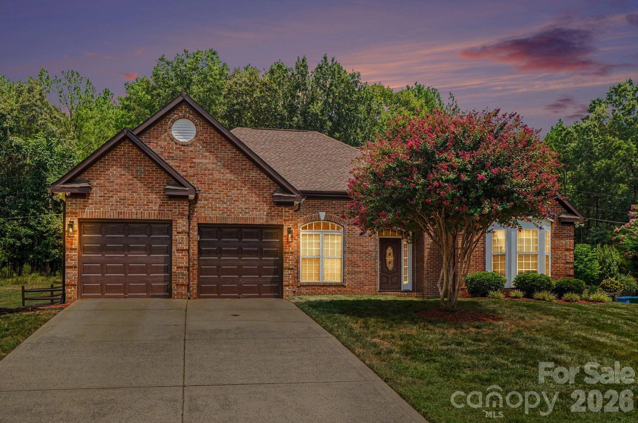1523 Sweetgum LN, Matthews, NC 28105