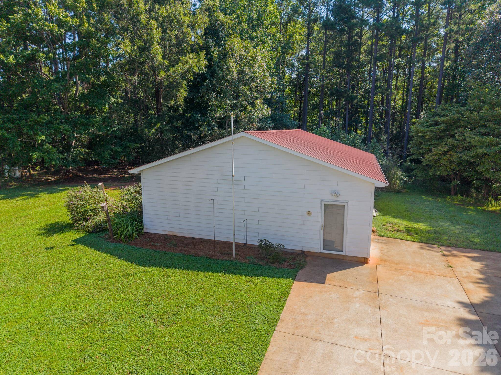 1673 Forest Ridge DR, Stanley, NC 28164