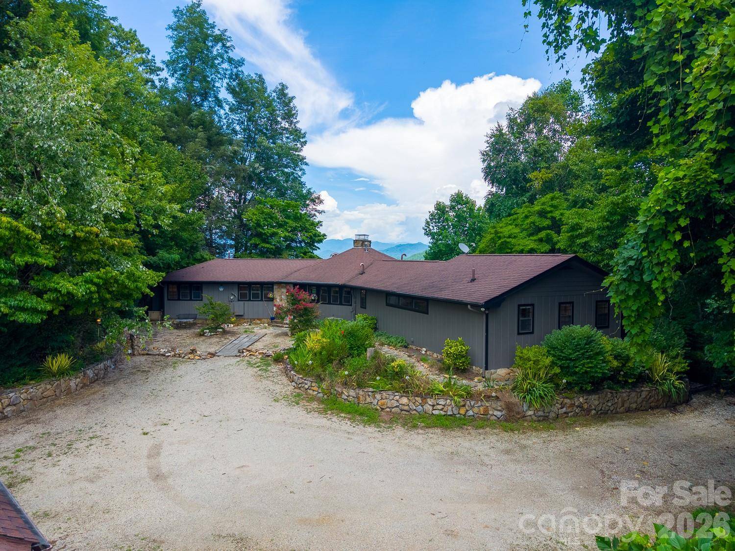 630 Smokey Vista DR, Bryson City, NC 28713