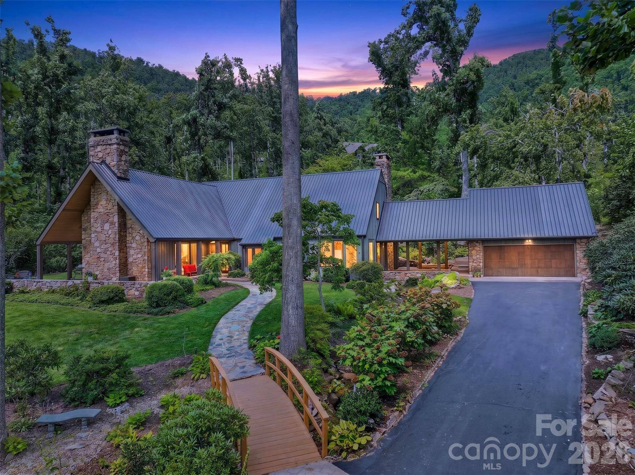 299 Webb Cove RD, Asheville, NC 28804