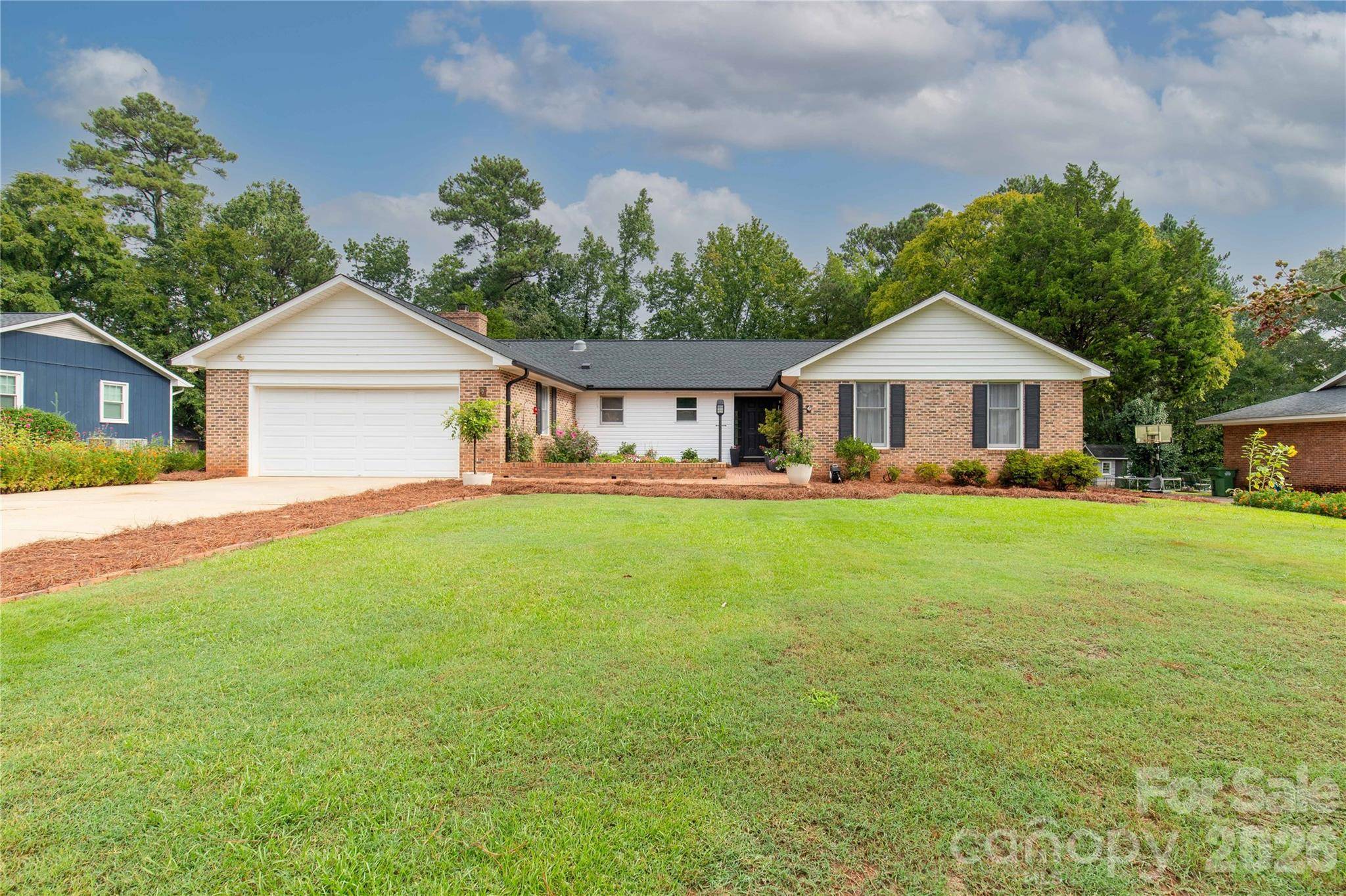 1296 Craig AVE, Lancaster, SC 29720