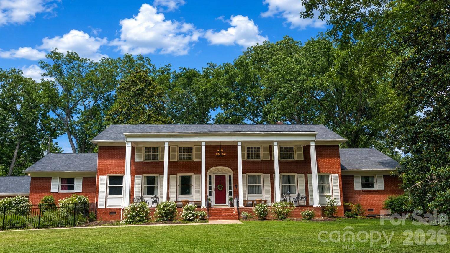 201 S Main ST, Mount Gilead, NC 27306